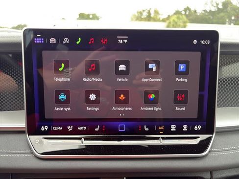 New 2026 Volkswagen Tiguan SE R-Line image 19