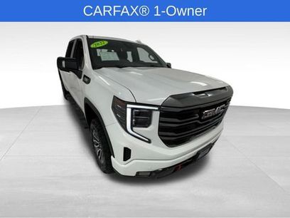 Used 2022 GMC Sierra 1500 AT4 w/ Technology Package