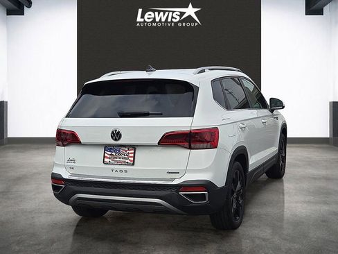 Used 2023 Volkswagen Taos SE AWD/4WD image 4