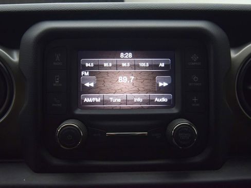 Used 2021 Jeep Wrangler Unlimited Sport AWD/4WD image 15