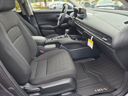 New 2026 Honda HR-V LX image 5