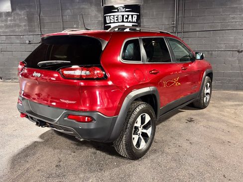 Used 2016 Jeep Cherokee Trailhawk w/ Leather Interior Group AWD/4WD image 7