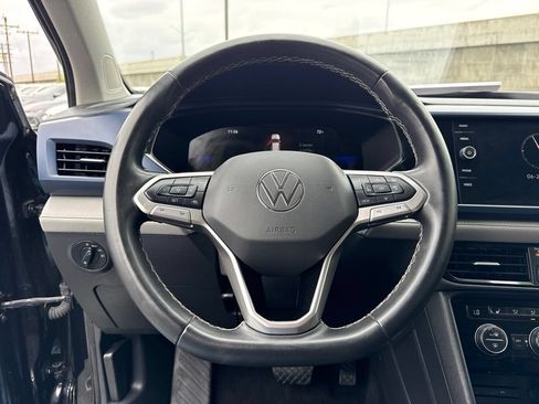 Used 2024 Volkswagen Taos SE FWD image 17