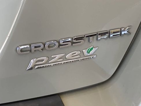 Used 2017 Subaru Crosstrek 2.0i Premium w/ Popular Package #1 AWD/4WD image 12