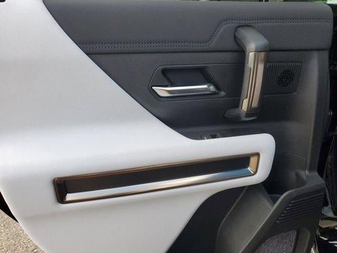 New 2025 GMC Hummer EV 2X AWD/4WD image 12
