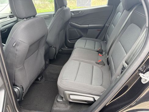 Used 2024 Ford Escape FWD image 10