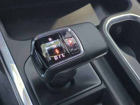 Used 2025 Chevrolet Silverado 1500 LTZ w/ LTZ Premium Package image 34