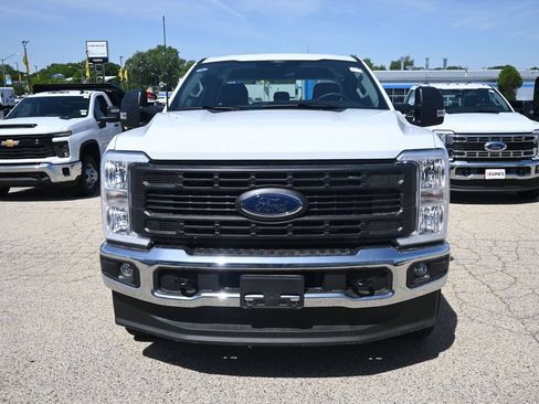 New 2026 Ford F250 XL w/ XL Chrome Package AWD/4WD image 11