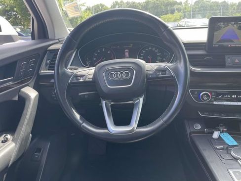 Used 2020 Audi Q5 2.0T Premium AWD/4WD image 16