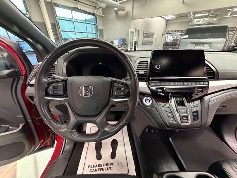 Used 2025 Honda Odyssey Sport-L image 13