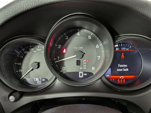 Certified 2025 Porsche Macan AWD/4WD image 16