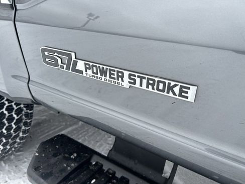 Used 2024 Ford F250 XLT image 10