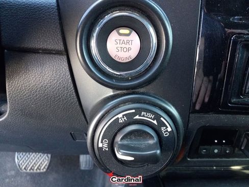 Used 2023 Nissan Titan PRO-4X w/ Pro-4x Convenience Package image 31