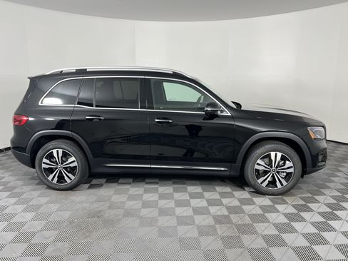 New 2026 Mercedes-Benz GLB 250 4MATIC image 14