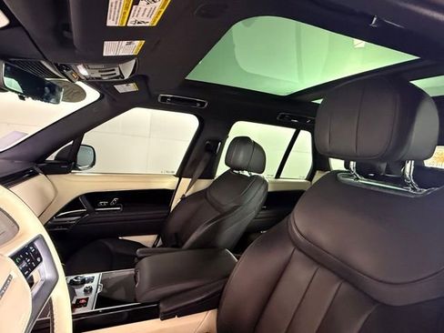 Certified 2023 Land Rover Range Rover SE image 6