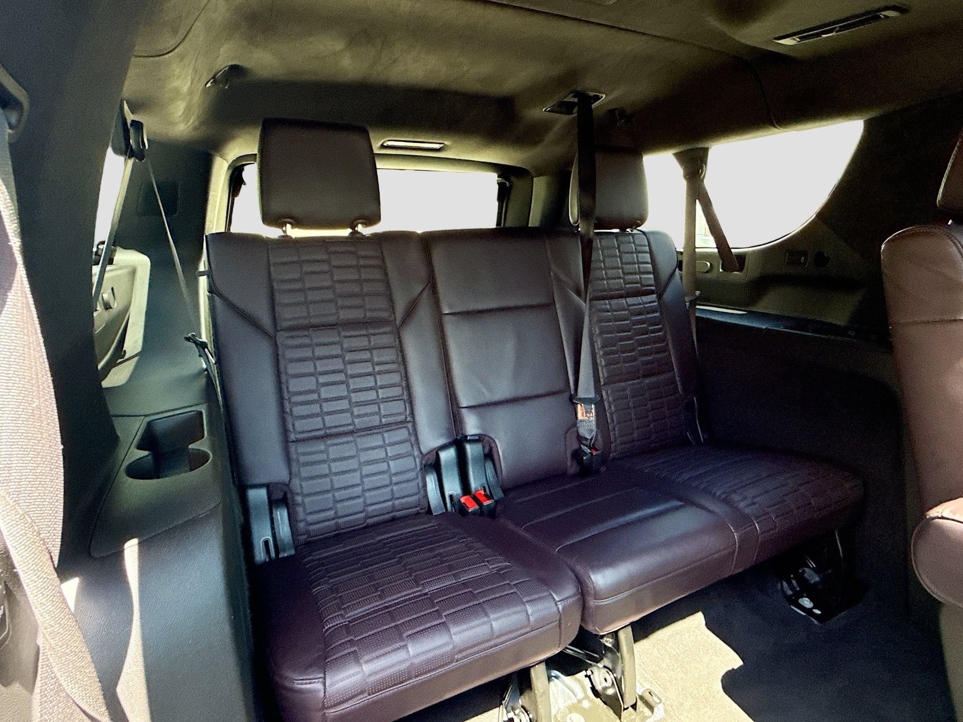 Used 2022 Cadillac Escalade ESV Sport Platinum AWD/4WD image 18
