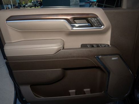 Used 2023 GMC Sierra 1500 SLT w/ SLT Premium Package image 14