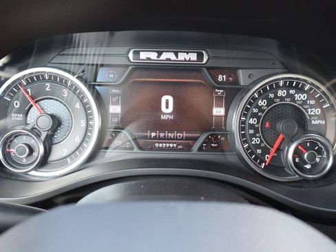 Used 2023 RAM 1500 Big Horn AWD/4WD image 40