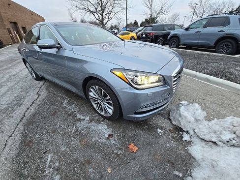 Used 2017 Genesis G80 3.8 w/ Option Group 03 image 14