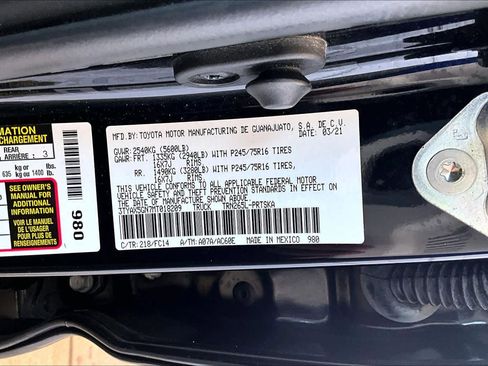 Used 2021 Toyota Tacoma SR5 RWD image 31