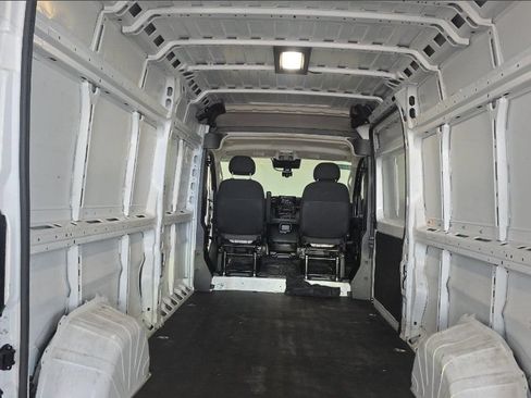Used 2024 RAM ProMaster 2500 FWD image 7