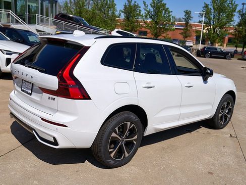 New 2026 Volvo XC60 B5 Core w/ Protection Package AWD/4WD image 9