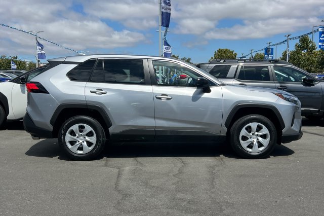 Used 2025 Toyota RAV4 LE FWD image 3