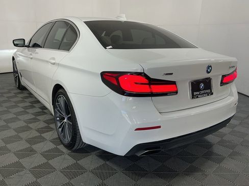 Certified 2023 BMW 530e xDrive w/ Premium Package image 7