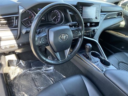 Used 2023 Toyota Camry SE image 17