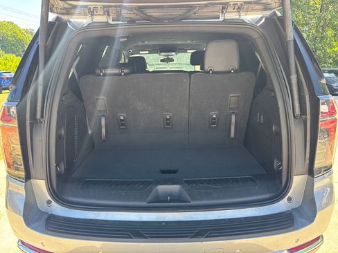 Used 2025 Chevrolet Tahoe LT AWD/4WD image 18