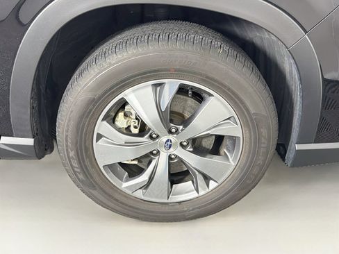 Used 2024 Subaru Ascent Premium w/ Convenience Package AWD/4WD image 34