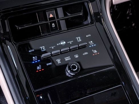 New 2026 Porsche Panamera 4 image 24