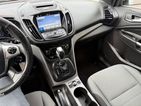Used 2016 Ford Escape SE w/ Equipment Group 201A image 18