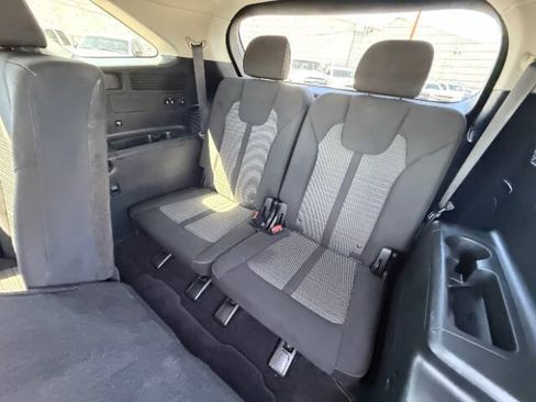 Used 2022 Kia Sorento LX FWD image 17