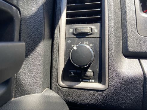 Used 2018 RAM 1500 Tradesman w/ Popular Equipment Group AWD/4WD image 18