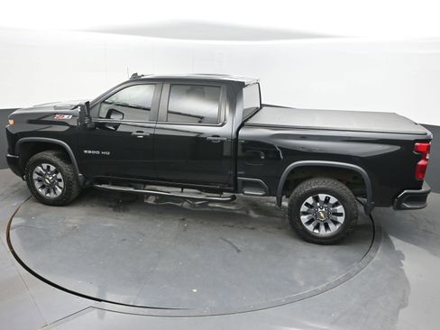 Used 2024 Chevrolet Silverado 2500 Custom w/ Custom Value Package image 34