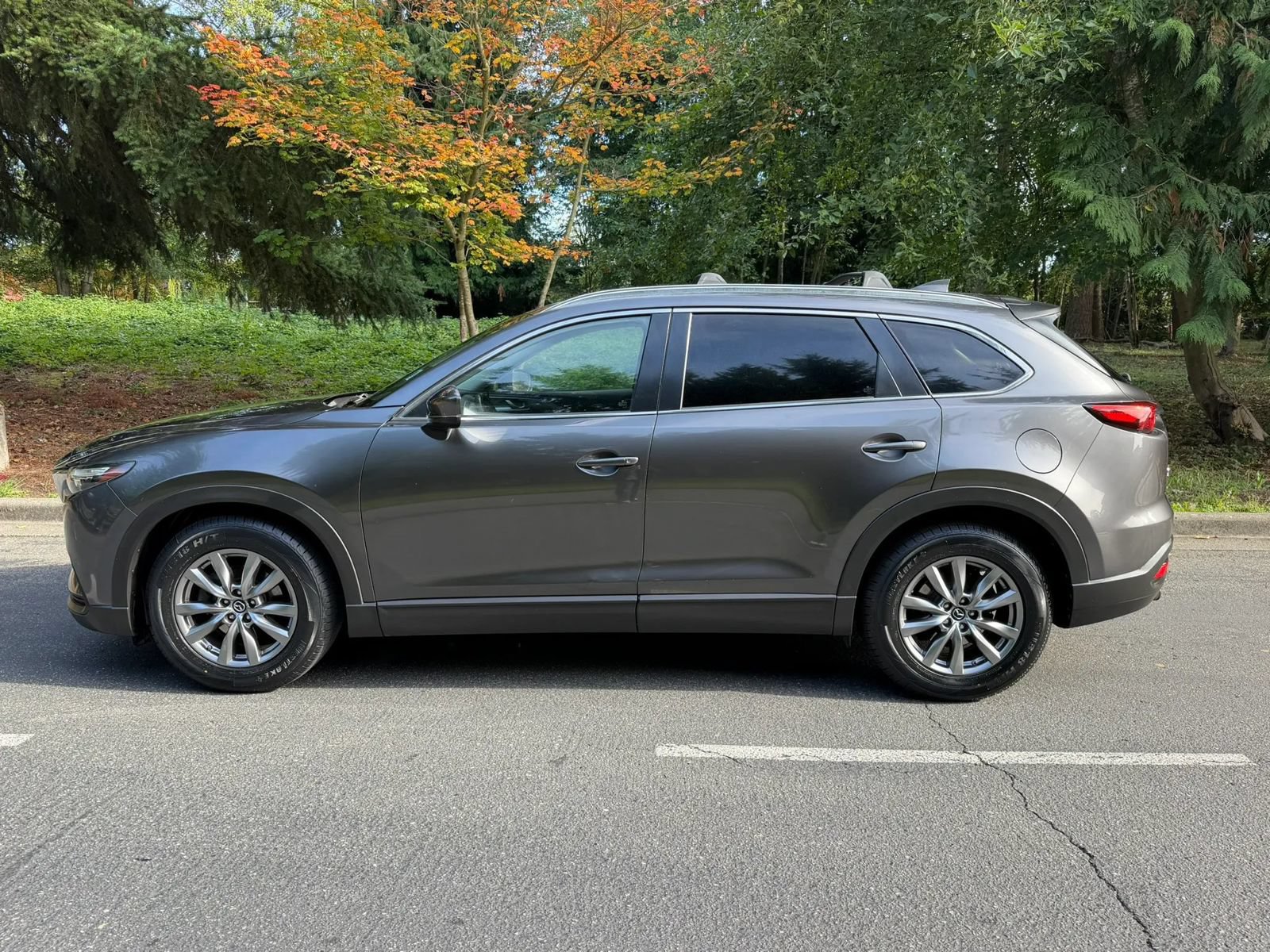 Used 2018 MAZDA CX-9 Sport AWD/4WD image 2