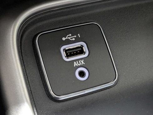 Used 2020 Jeep Compass Latitude FWD image 22