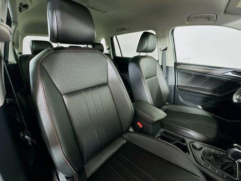 Used 2024 Volkswagen Tiguan Wolfsburg Edition w/ MDO Package, Two-Row AWD/4WD image 25