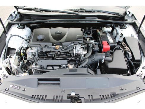 Used 2019 Toyota Camry XSE FWD image 29