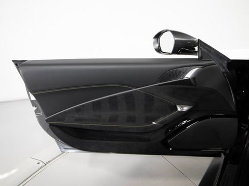 Used 2021 Ferrari Roma image 34