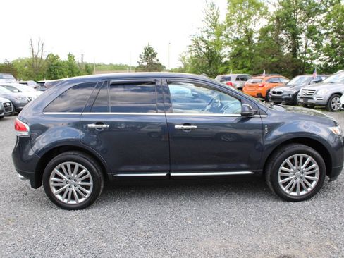 Used 2013 Lincoln MKX AWD image 6