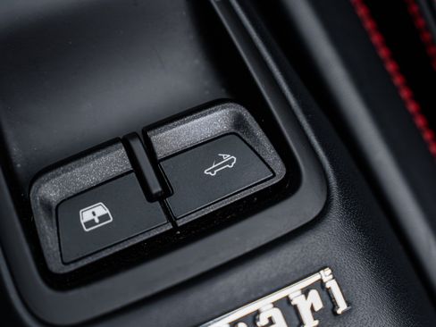 Used 2022 Ferrari F8 Tributo RWD image 60