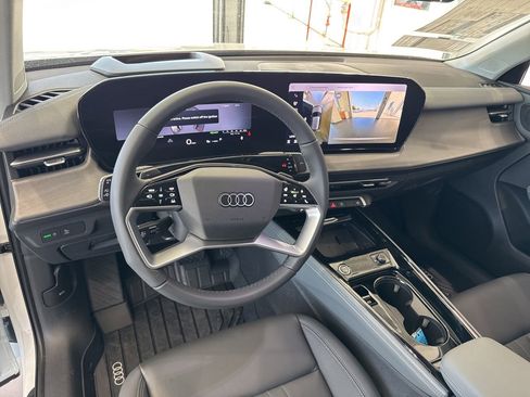 New 2026 Audi Q3 quattro 2.0T AWD/4WD image 16