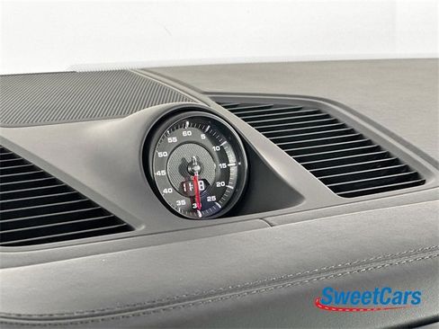 Used 2023 Porsche Cayenne Turbo image 34