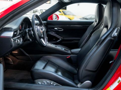 Used 2019 Porsche 911 Turbo S image 43