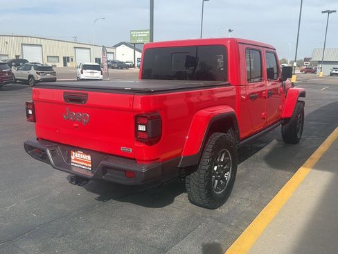 Used 2022 Jeep Gladiator Overland w/ Popular Equipment Package AWD/4WD image 5