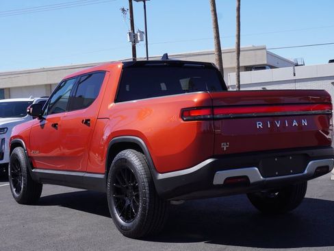 Used 2022 Rivian R1T Adventure image 3