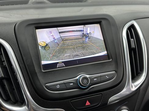 Used 2019 Chevrolet Equinox LT image 17