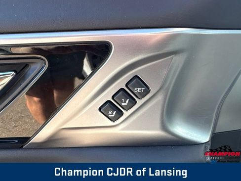 Used 2020 Subaru Outback Limited AWD/4WD image 16